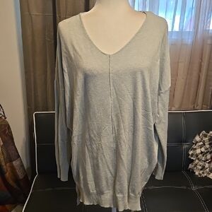 Light Green V-Neck Sweater with Soft Knit